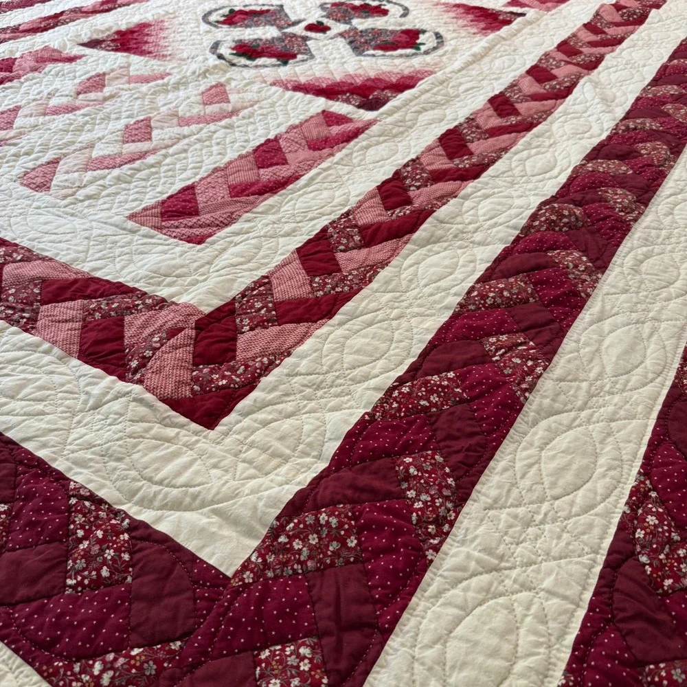 Vintage Handmade King Quilt Apple Basket Applique Patchwork Hand Quilted 96x118